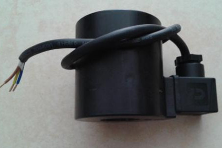 電磁線圈的電感主要起到什么作用？